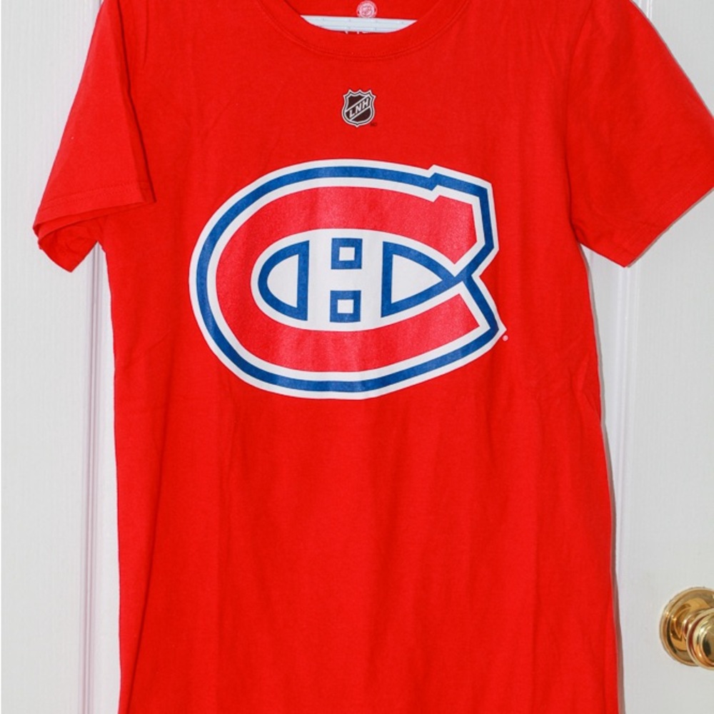 Cole Caufield #22 Montreal Canadiens Fanatics NHL Tee Red Small